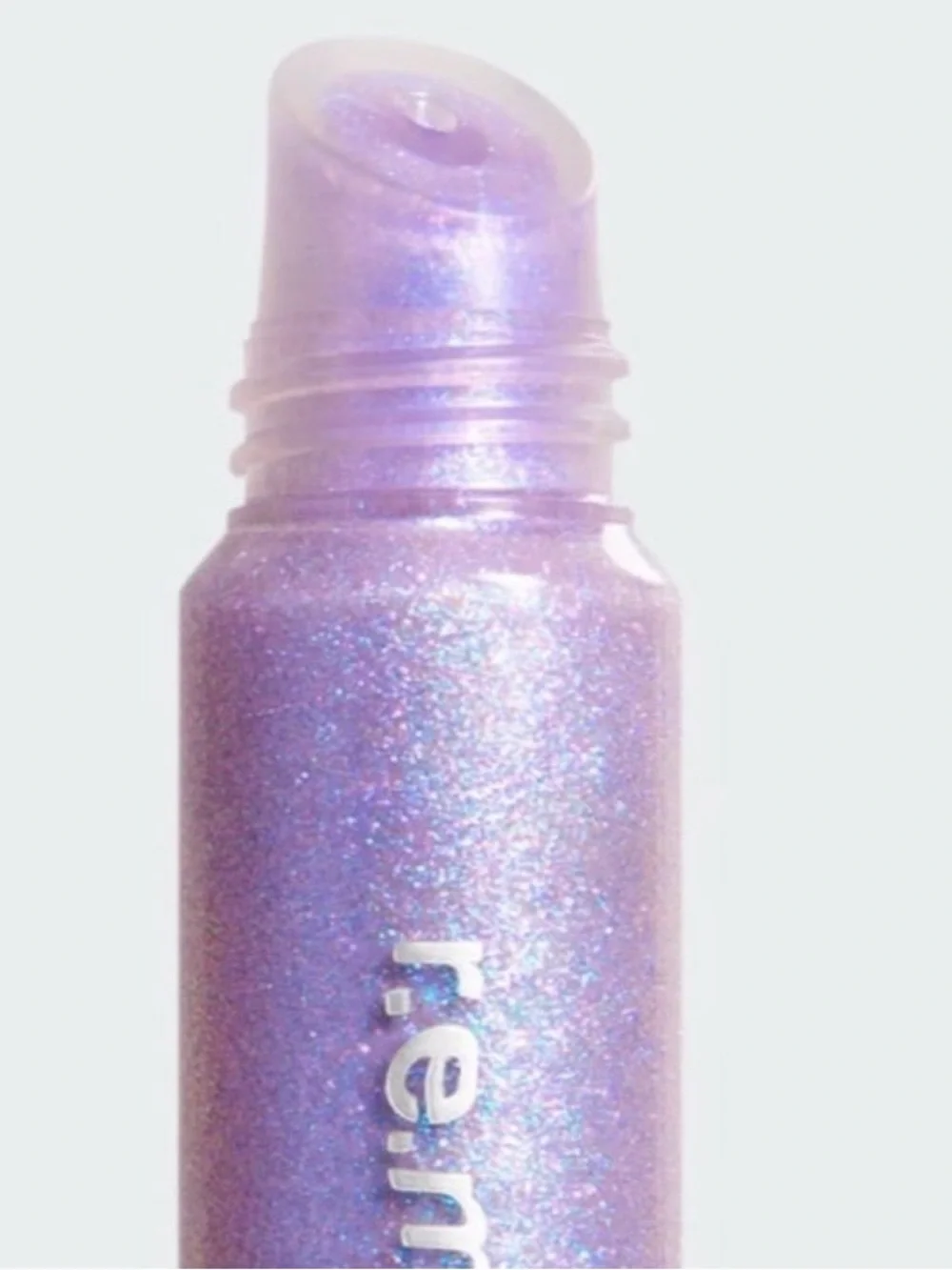 r.e.m. beauty by Ariana Grande On Your Collar Shade: Chuckie